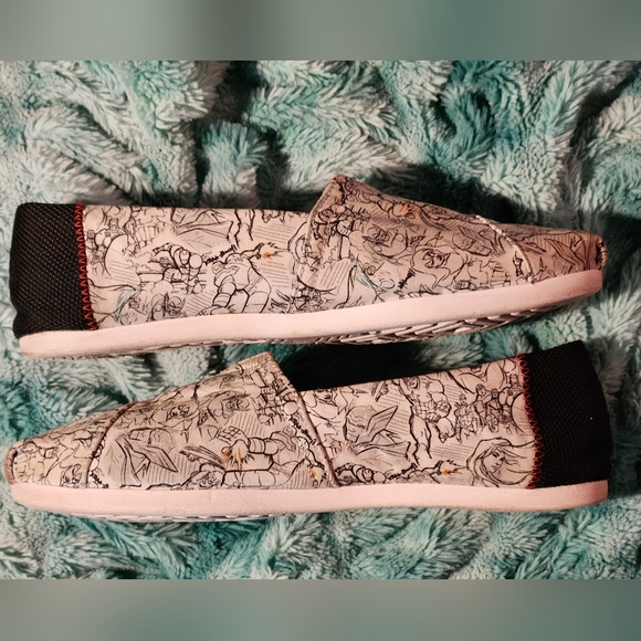 Toms X Marvel Concept Art Printed Classics 7 Wm Sz 9.5 - Picture 5 of 14